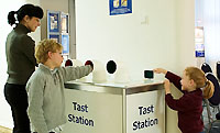 Eine Tast-Station - Anfassen und ausprobieren erwünscht