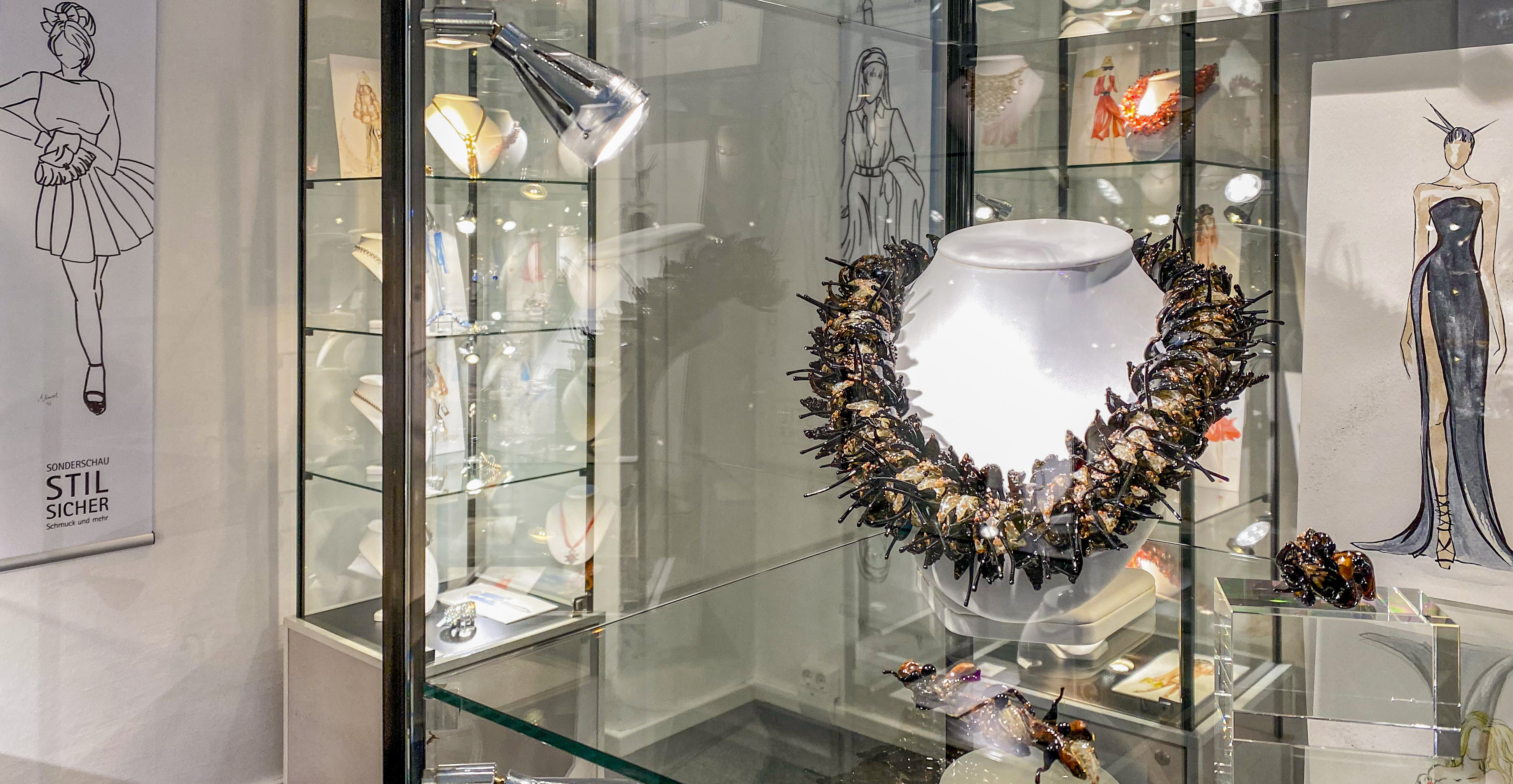 Sonderausstellung HSTILSICHER in der Erlebnisausstellung der Gablonzer Industrie